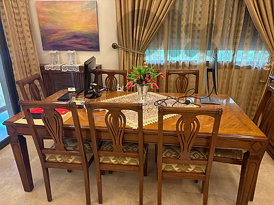 Dining Table with 8 Chairs