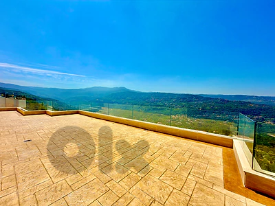 Luxurious Penthouse 220 sqm with 100 sqm Terrace for Sale in Baabdat