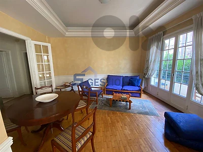 Luxurious furnished apartment+balconies/Badaro/rent/شقة في بدارو/ايجار