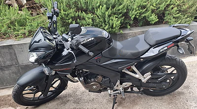 Pulsar NS200 2016