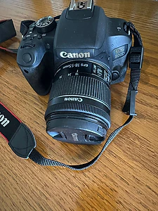 EOS 800 D