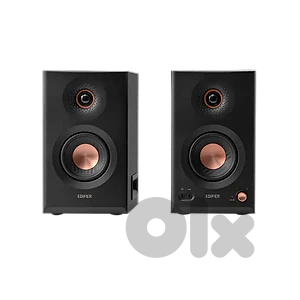 Edifier MR5 studio monitors