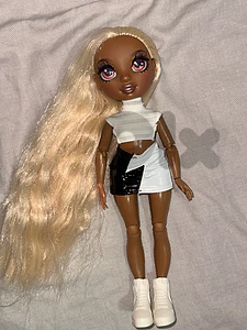 rainbow high doll