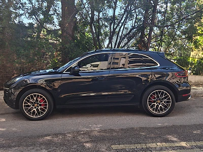 Porsche Macan S 2016 Like New (Clean carfax)