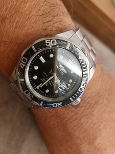 Invicta swiss size 42
