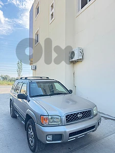 Nissan Pathfinder 2001 SE