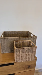 Set of 2 natural baskets 44x31cm and 21x16cm