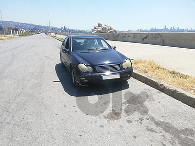 2001 Mercedes C240, 2.6-liter, V6 + 5 Digit License Plate (رقم عادي) 2001 Mercedes C240, 2.6-liter, V6 + 5 Digit License Plate (رقم عادي)