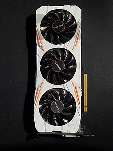 GTX 1080 Ti + Vertical Graphics Card Holder Kit