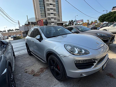 Porsche Cayenne 2011 Porsche Cayenne 2011
