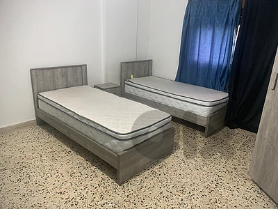 2 beds in a male dorm rent للرجال سرير عدد ٢  للإيجار
