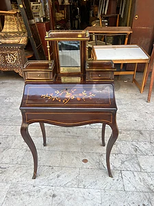Antique frensh Louis XV secretaire desk in Marquetry