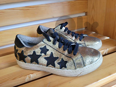 6 pairs shoes size 36