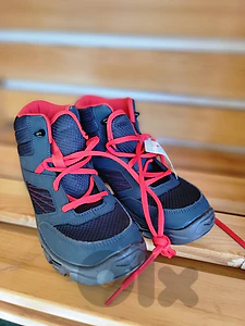 hiking shoes 37