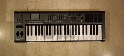 Selling Fast! M-Audio Axiom 49 USB MIDI Controller With Original Box
