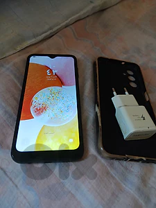 A 14 128 gb 6+6 ram معو شرج وكفر كاميرات بصمة أصبع وبصمة وجه تليفون جد