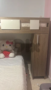 3 BEDROOMS