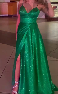 prom dress / wedding / engagement dress