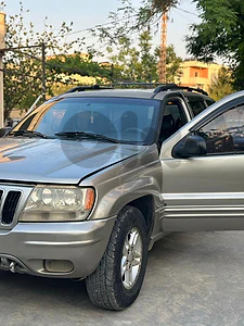 Cherokee v8 | جيب شيروكيه ٤.٧ ليتر