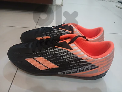 kinetix football shoes