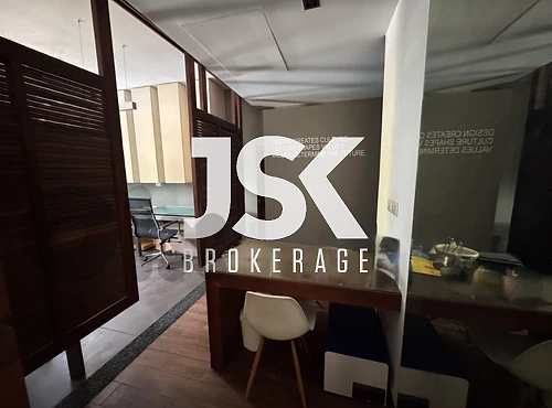 L21560 Use Office For Rent in Verdun, Beirut