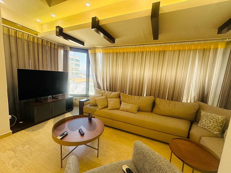 Apartment for Sale at Zqaq el Blat |شقة للبيع زقاق البلاط