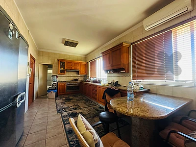 Apartment afor Sale at Ain el Tineh |شقة للبيع عين التينة