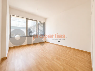 Office for rent in Hamra CPBMKH29 مكتب للإيجار في الحمرا