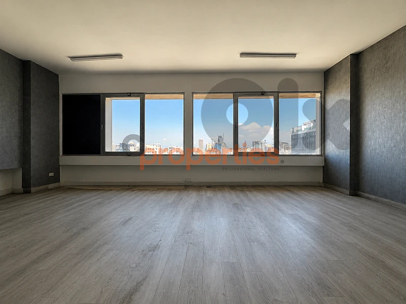 Office for rent in Hamra CPBMKH22 مكتب للإيجار في الحمرا