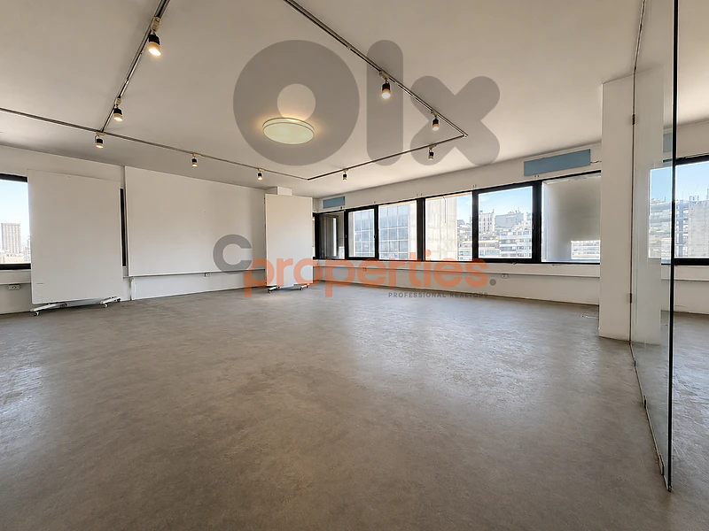 Office for rent in Hamra Open Space CPBMKH23 مكتب للإيجار في الحمراء