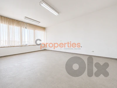 Office for rent in Hamra CPBMKH24 مكتب للإيجار في الحمرا