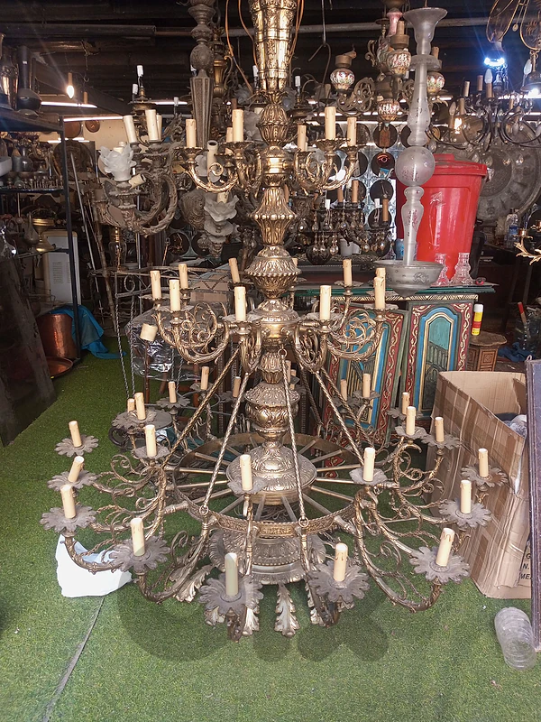 ثريا نحاس