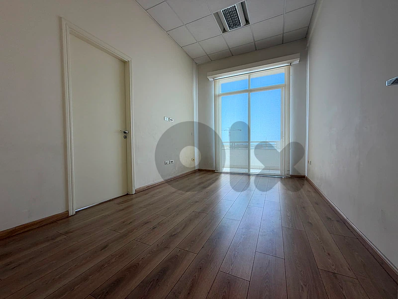 Office For Rent in Downtownمكتب للإيجار في وسط بيروت
