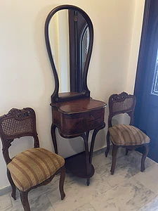 vintage piece for entrance