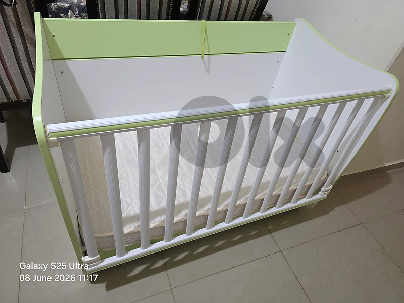 new born bed and closet