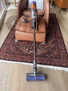 dyson V12