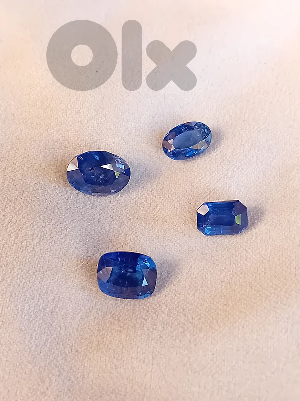 certified saapphire GRS vivid blue 4 pieces