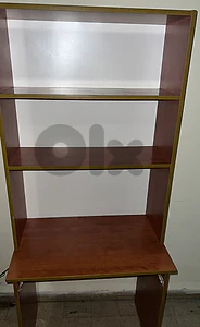 Desk - مكتب