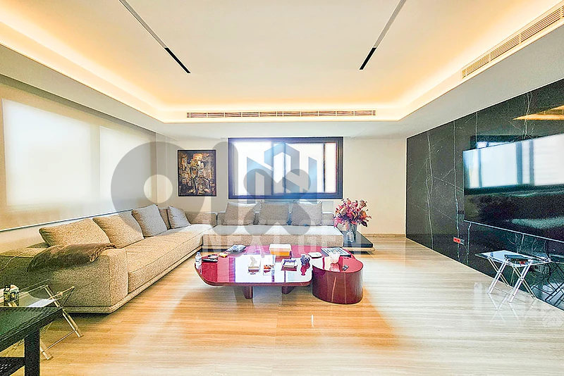 Apartment for Sale in Ramlet Al Bayda | شقة للبيع في الرملة البيضاء