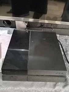 PS4 للبيع مع كل أغراض مع UPS مع شنطة Price 270$ PS4 للبيع مع كل أغراض مع UPS مع شنطة Price 270$