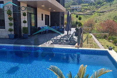 DY3595 - Bhamdoun Amazing Villa for Sale!