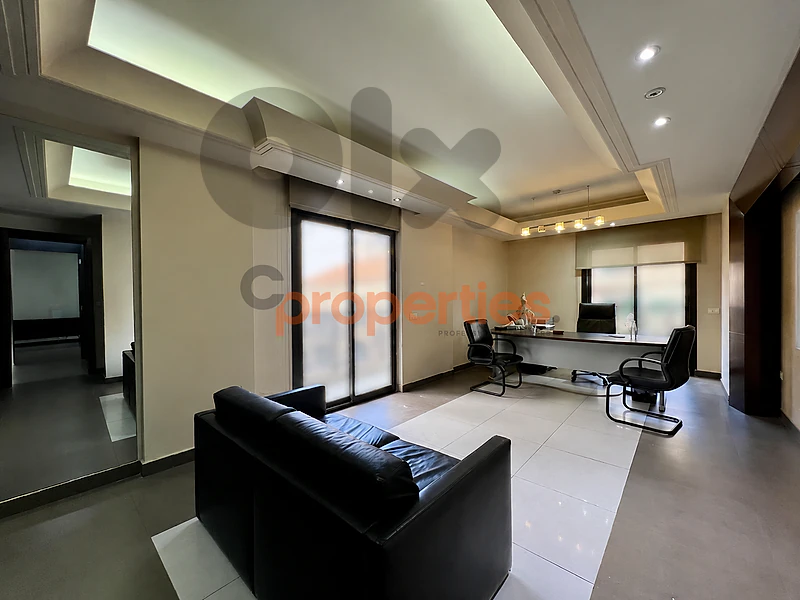 Office For Rent in Downtown Beirut–  مكتب فاخر للإيجار في وسط بيروت - CPBHS113