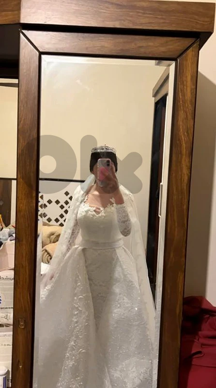 wedding dress