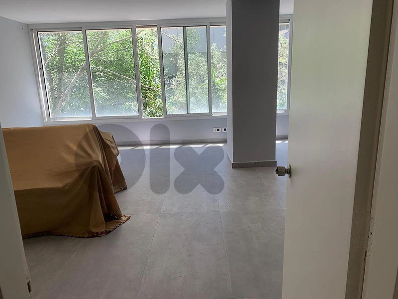 Office for rent in Badaroمكتب للإيجار في بدارو