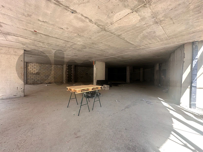Shop for sale | Hazmiyeh in a prime location