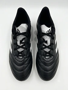FOOTBALL SHOES