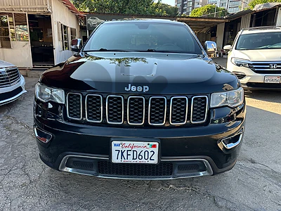Jeep Grand Cherokee 2018 Limted clean car fax  ver claen