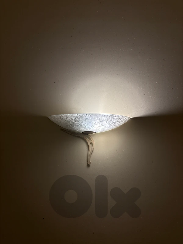 Modern Glass Wall Light – Excellent Condition