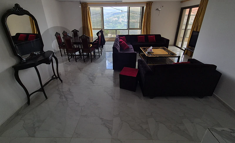 Furnished Apartment Beit Mery with a Terrace and a View