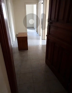 Office for rent in Ain El Remmaneh